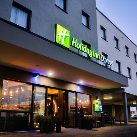 Holiday Inn Express Munich - Olching, An Ihg Hotel المظهر الخارجي الصورة